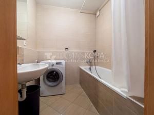 Prodej bytu 2+kk, Praha - Letňany, Chlebovická, 64 m2