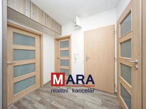 Pronájem bytu 2+1, Olomouc, Sienkiewiczova, 52 m2