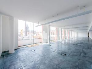 Pronájem kanceláře, Praha - Karlín, Křižíkova, 388 m2