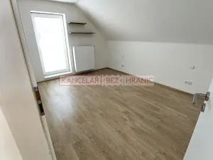 Pronájem bytu 3+kk, Zlín, Štefánikova, 90 m2
