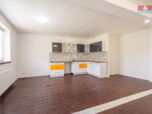 Prodej rodinného domu, Zalužany, 160 m2