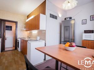 Prodej bytu 2+1, Olomouc, Řezáčova, 56 m2