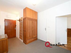 Pronájem bytu 2+1, Praha - Vinohrady, Hollarovo náměstí, 72 m2
