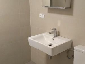 Pronájem bytu 1+kk, Praha - Strašnice, V Rybníčkách, 35 m2