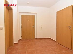 Prodej bytu 2+kk, Praha - Libeň, V zahradách, 60 m2