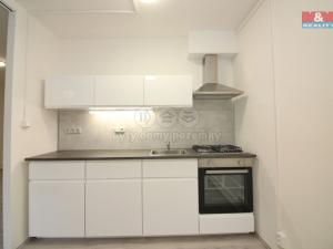 Pronájem bytu 3+1, Praha - Kobylisy, Slancova, 72 m2