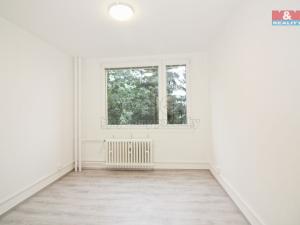 Pronájem bytu 3+1, Praha - Kobylisy, Slancova, 72 m2