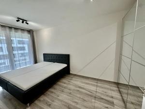Pronájem bytu 2+kk, Praha - Hloubětín, Poděbradská, 55 m2