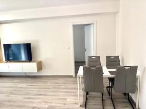 Pronájem bytu 2+kk, Praha - Hloubětín, Poděbradská, 55 m2