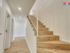 Prodej rodinného domu, Popovičky, Na Skalce, 340 m2