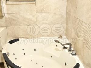 Prodej bytu 3+1, Praha - Holešovice, Ortenovo náměstí, 90 m2