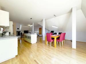 Prodej rodinného domu, Plzeň, Lužní, 260 m2