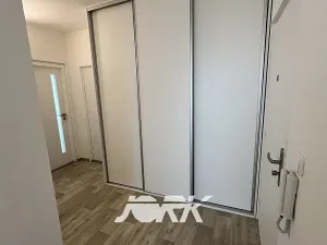 Pronájem bytu 3+1, Pardubice, Lonkova, 75 m2