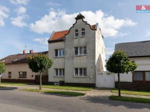 Prodej rodinného domu, Kravaře, Náměstí, 180 m2