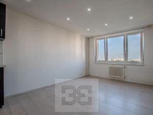 Pronájem bytu 1+kk, Praha - Háje, Hlavatého, 27 m2