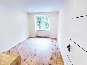 Prodej bytu 3+1, Kolín, Sladkovského, 75 m2