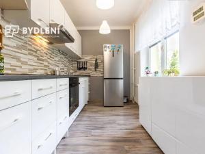 Prodej bytu 2+1, Teplice, Zrenjaninská, 51 m2