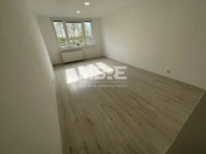 Pronájem bytu 2+1, Karviná - Hranice, Bratr. Veverkových, 54 m2