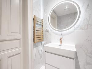 Prodej bytu 2+kk, Praha - Nové Město, V tůních, 46 m2