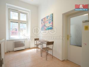 Pronájem bytu 1+1, Praha - Libeň, Světova, 40 m2