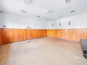 Prodej vícegeneračního domu, Zálezly, 900 m2