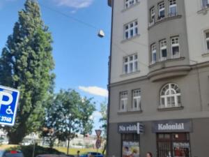 Pronájem skladu, Praha - Smíchov, Jindřicha Plachty, 13 m2