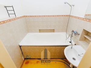 Prodej bytu 2+1, Jihlava, Riegrova, 56 m2