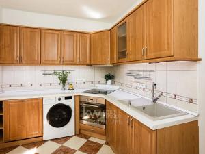 Pronájem bytu 2+1, Praha - Dejvice, Evropská, 60 m2