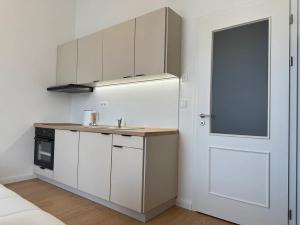 Prodej bytu 1+kk, Praha, Korunní, 24 m2