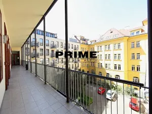 Pronájem kanceláře, Praha - Smíchov, Štefánikova, 129 m2