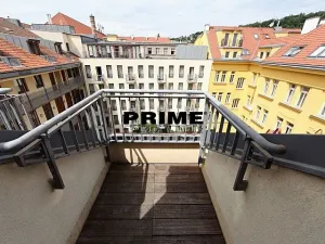 Pronájem kanceláře, Praha - Smíchov, Štefánikova, 147 m2