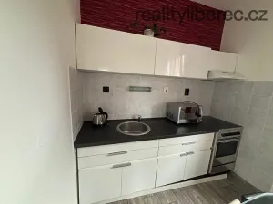 Pronájem bytu 2+1, Liberec, Vrchlického, 55 m2