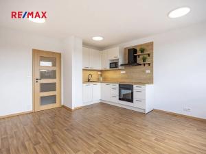 Pronájem bytu 2+kk, Praha - Modřany, Jordana Jovkova, 44 m2