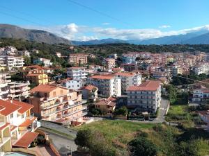 Prodej bytu 4+1, Monticello, Scalea, Kalábrie, Itálie, 98 m2
