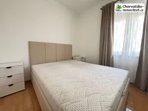 Prodej bytu 4+kk, Novalja, Chorvatsko, 69 m2