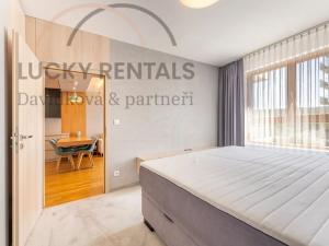 Pronájem bytu 2+kk, Praha - Modřany, Zlochova, 56 m2