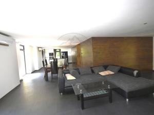 Prodej rodinného domu, Mikulovice, 380 m2