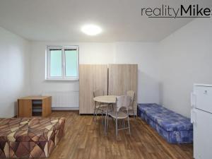 Prodej ubytování, Dobrovice, 500 m2