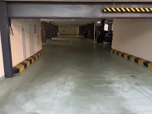 Pronájem garážového stání, Praha - Stodůlky, Svitákova, 10 m2