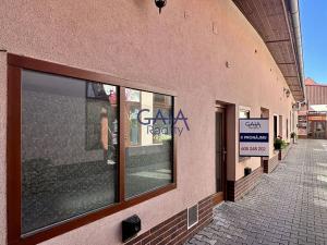Pronájem obchodního prostoru, Kyjov, Masarykovo náměstí, 27 m2