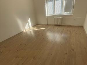 Pronájem bytu 3+1, Praha - Satalice, U obory, 74 m2