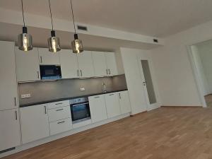 Pronájem bytu 3+kk, Praha - Modřany, Mezi vodami, 87 m2