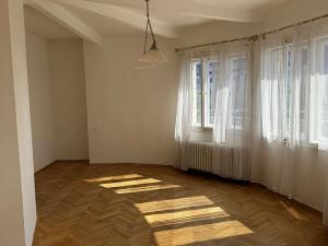 Pronájem bytu 3+1, Praha - Vinohrady, Benešovská, 110 m2