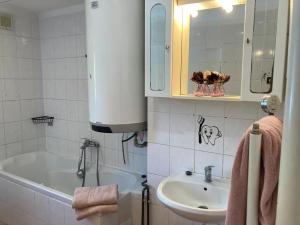 Prodej bytu 3+1, Chocerady, 58 m2