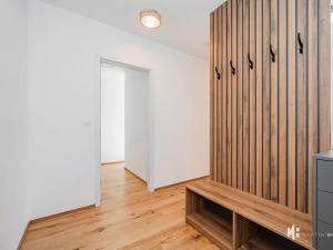 Pronájem bytu 2+kk, Praha - Nusle, Závišova, 58 m2