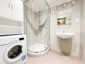 Prodej bytu 1+kk, Praha - Uhříněves, Františka Diviše, 30 m2