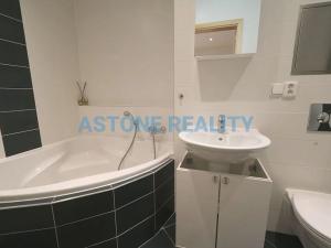 Pronájem bytu 2+kk, Praha - Smíchov, Štorkánova, 56 m2