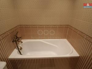 Pronájem bytu 2+1, Karlovy Vary, Moravská, 45 m2