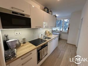 Pronájem bytu 2+1, Olomouc, Kmochova, 55 m2
