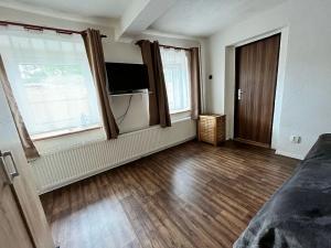 Prodej rodinného domu, Město Touškov, Květná, 60 m2